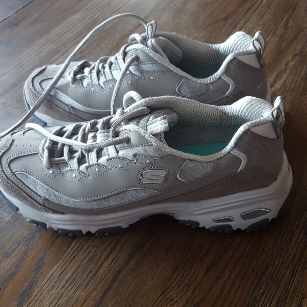 Skechers Memory Foam
